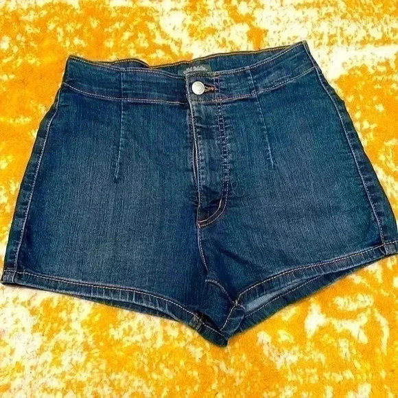 Wild fable highest rise shorts 4 - Picture 1 of 5